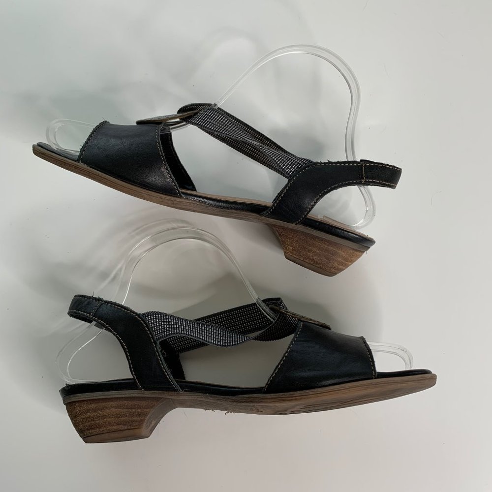 Remonte Medallion Stretch Strap Heeled Sandal - Picture 4 of 11